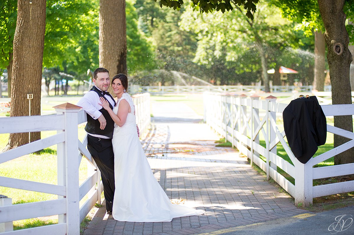 bride and groom at saratoga racetrack