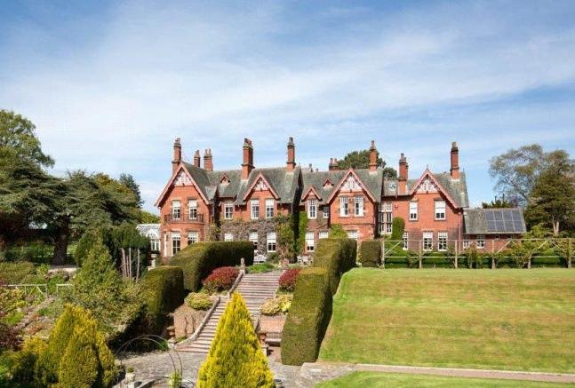 Private        Mansion