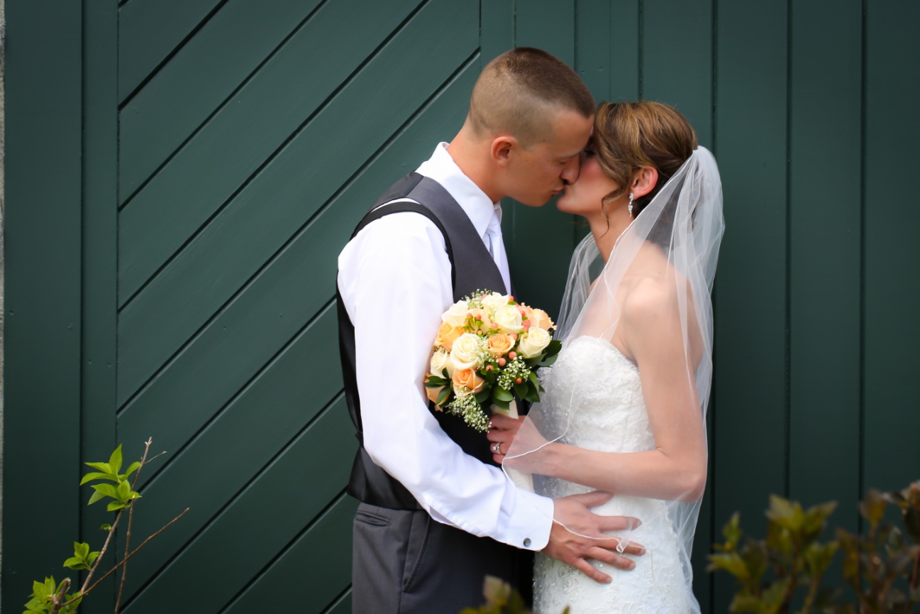 Cushing Park framingham MA -  Matthew and stephanie Engagement Photo Session 