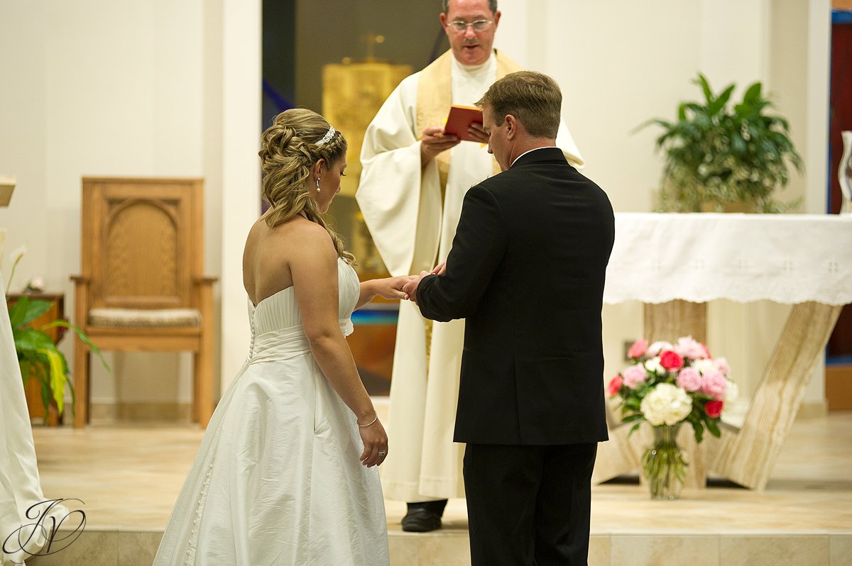 Saratoga Wedding Photographer, Mohawk River Country Club & Chateau, ceremony photos, ring exchange photo, putting on rings photo