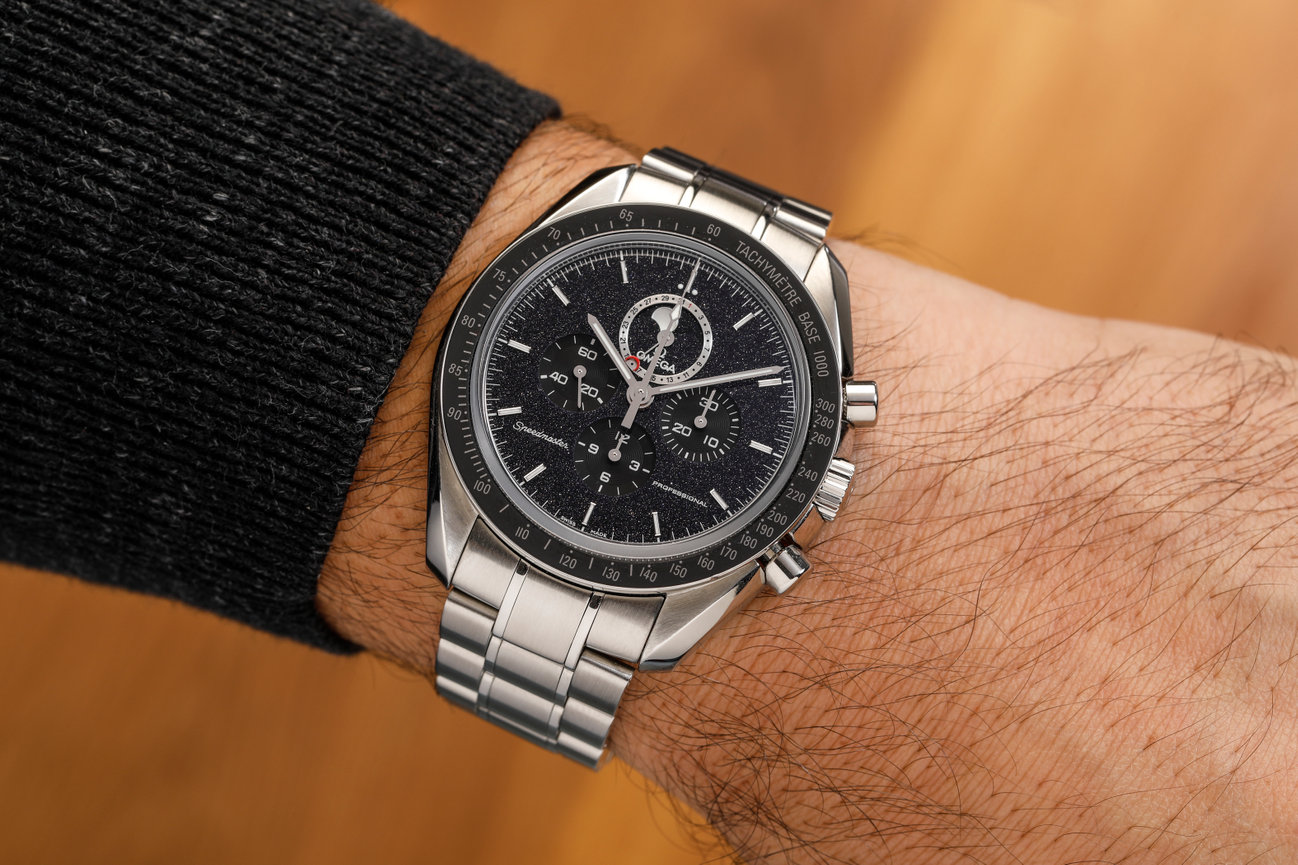 Omega speedmaster outlet moonphase aventurine