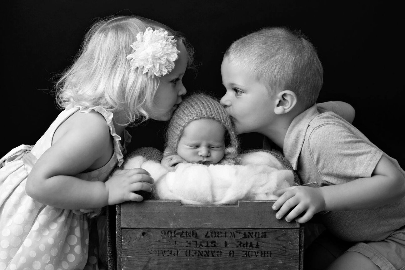 Tips for Relaxed, Authentic Poses During a Boudoir Photo Shoot