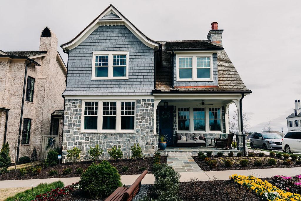 Hartness Modern (Sample Article)