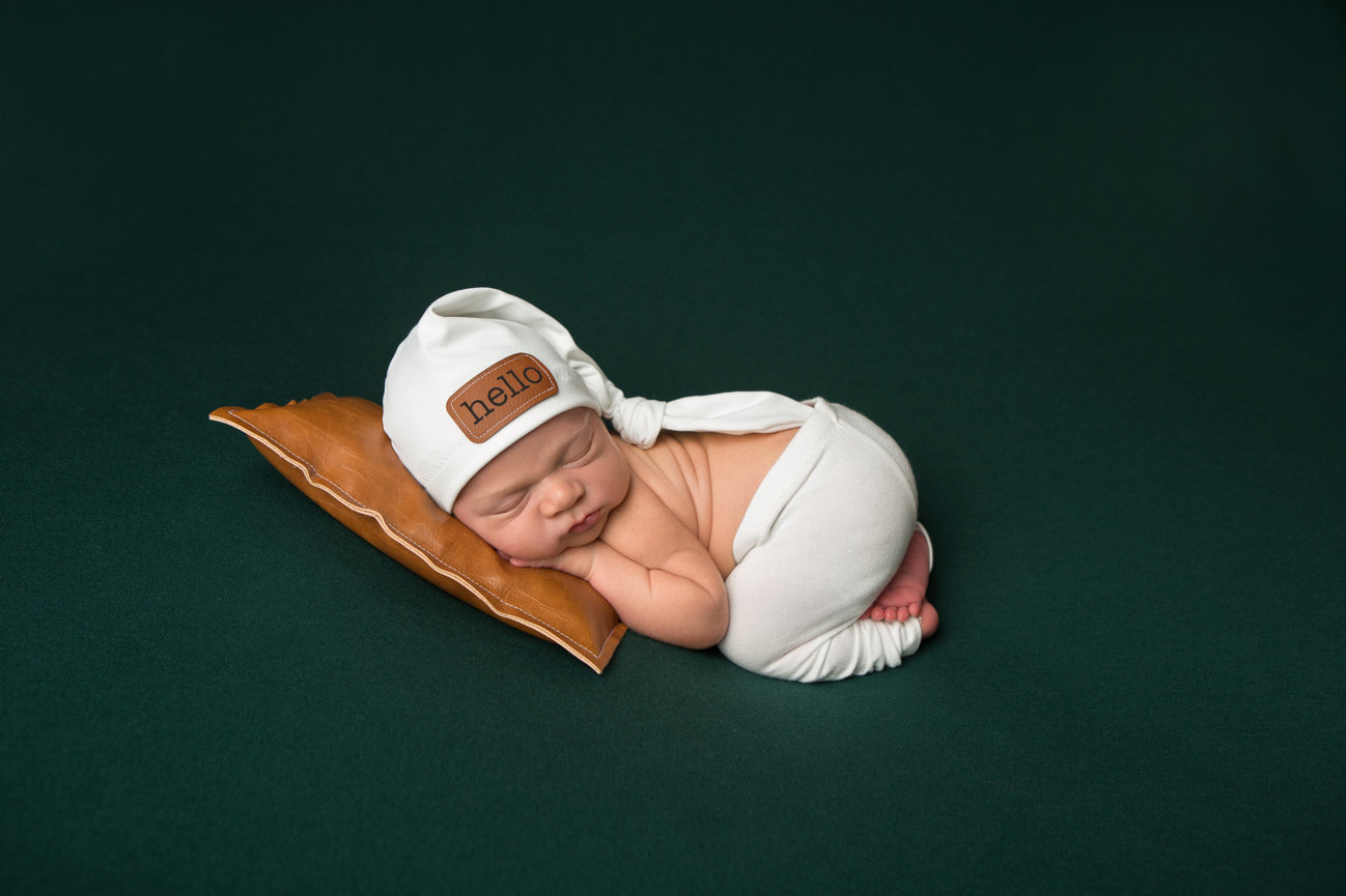 Hailee's Studio Maternity Session - Augusta, Wisconsin