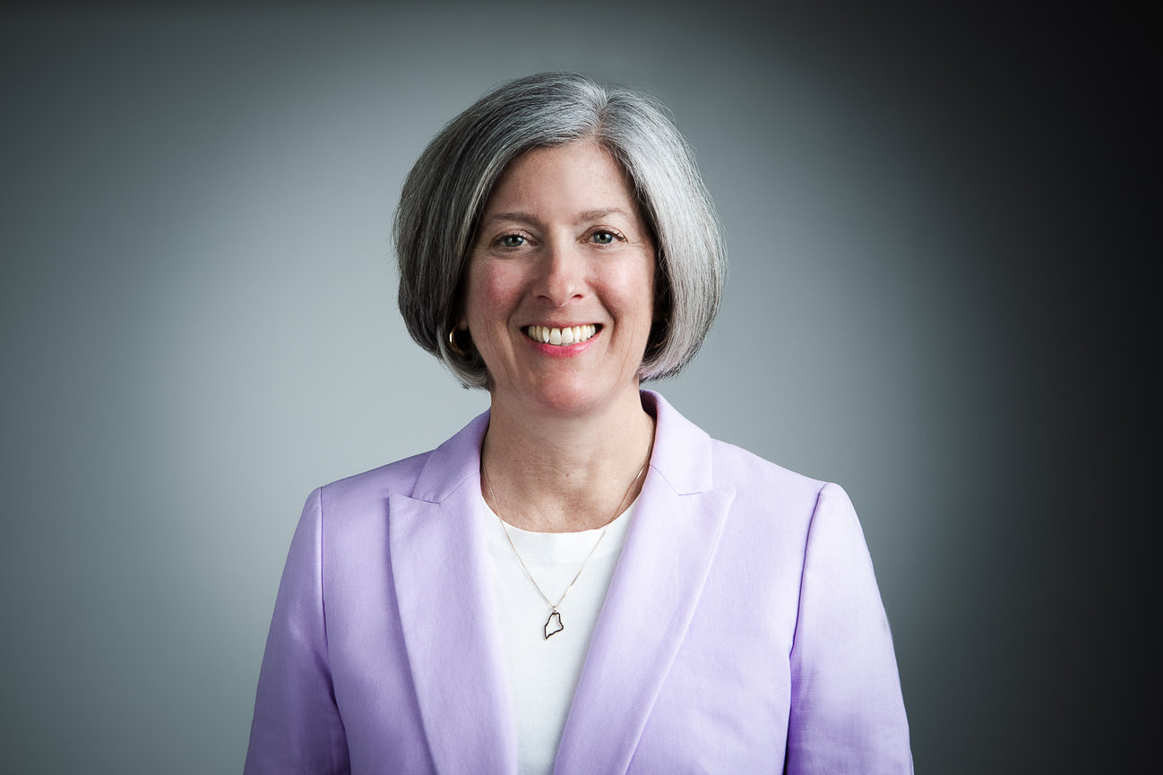 Twice the Love: Newborn Portraits of Twins Maeve & Milo