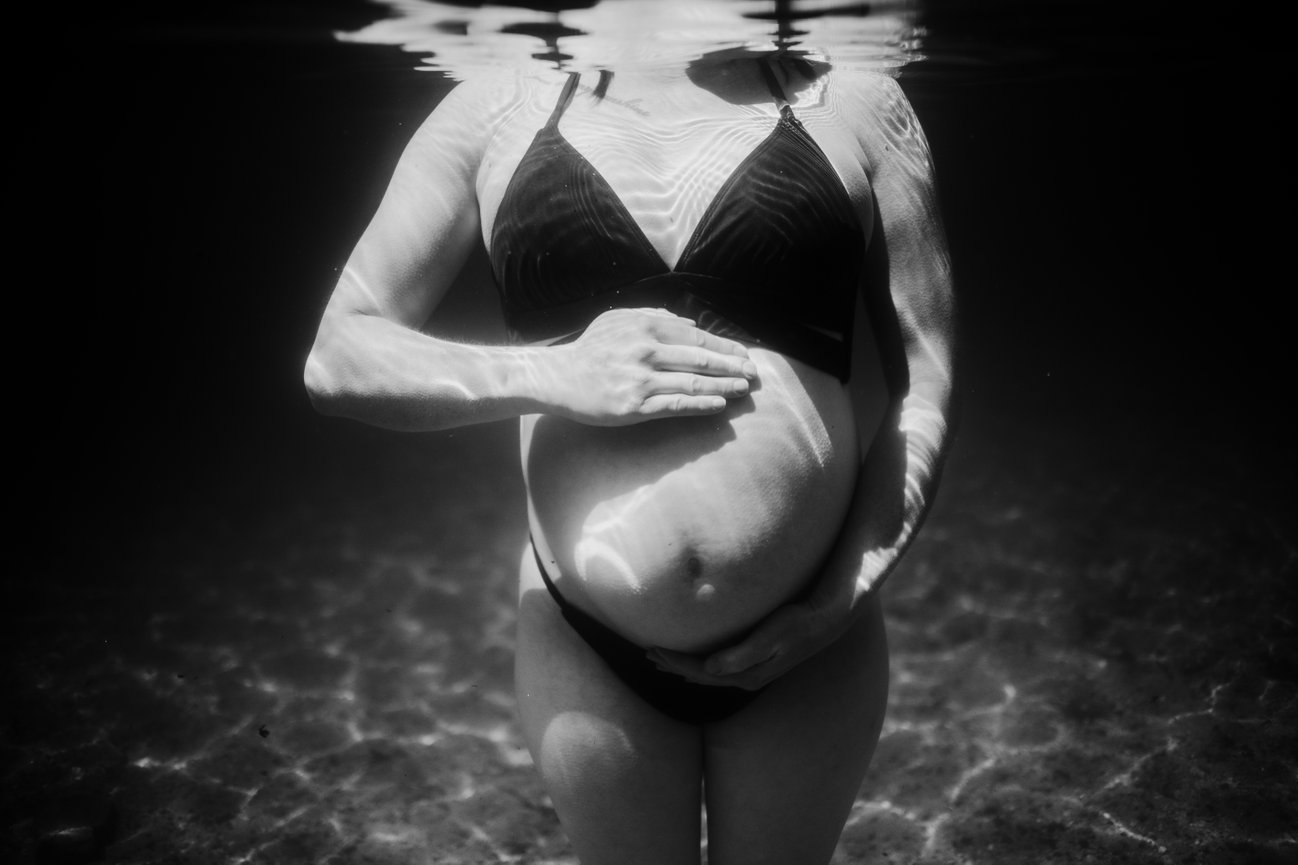 Chelsey's Underwater Maternity Session