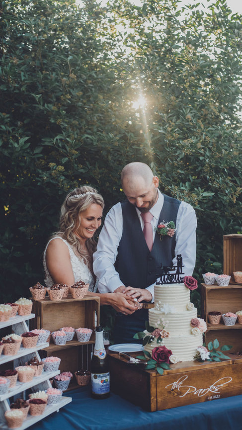 Nick and Eva Sweet Water Hollow Salmon Idaho Idaho Wedding