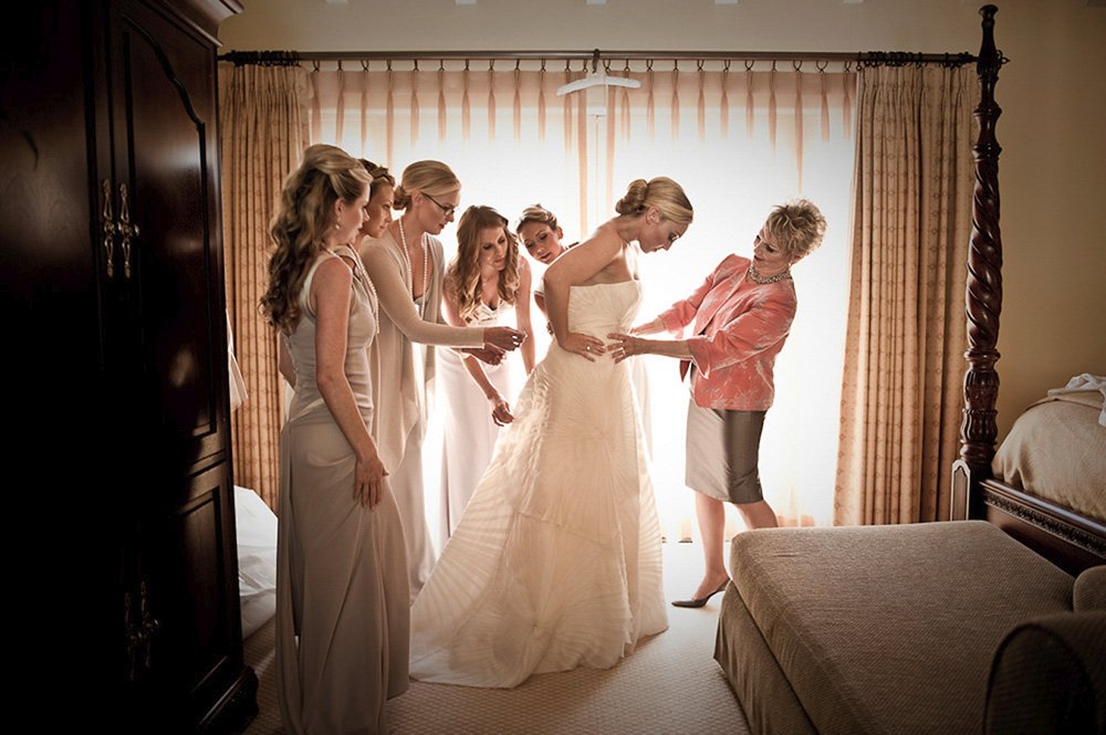 Bridesmaids gift of longstrand pearls at Casa Palmero