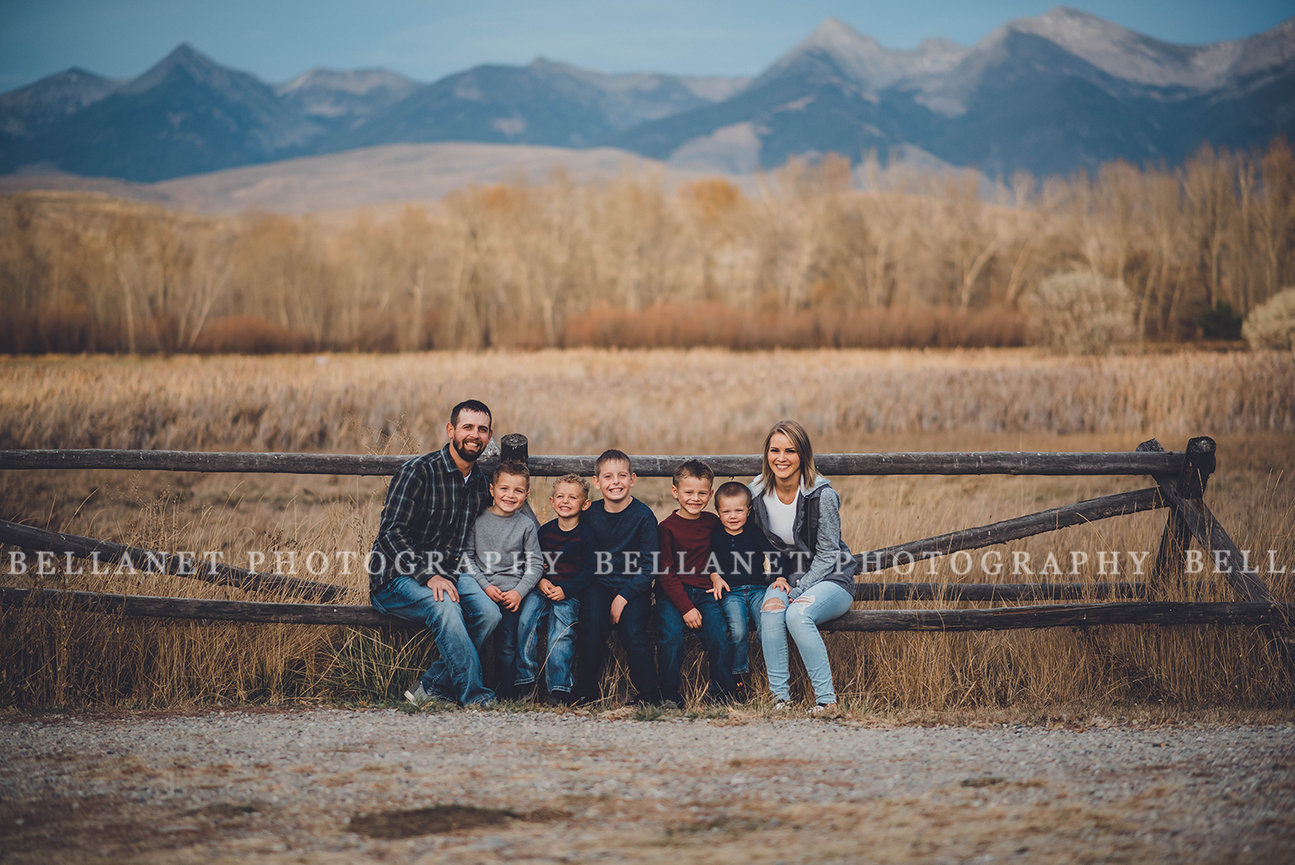 Taylor Family Family Photos in Salmon Idaho Family Photographer