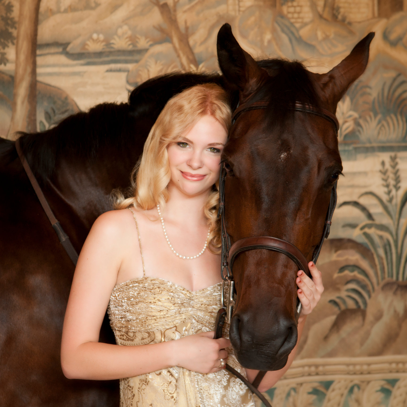 EQUESTRIAN GALLERY Light Drawn Studios, Inc.
