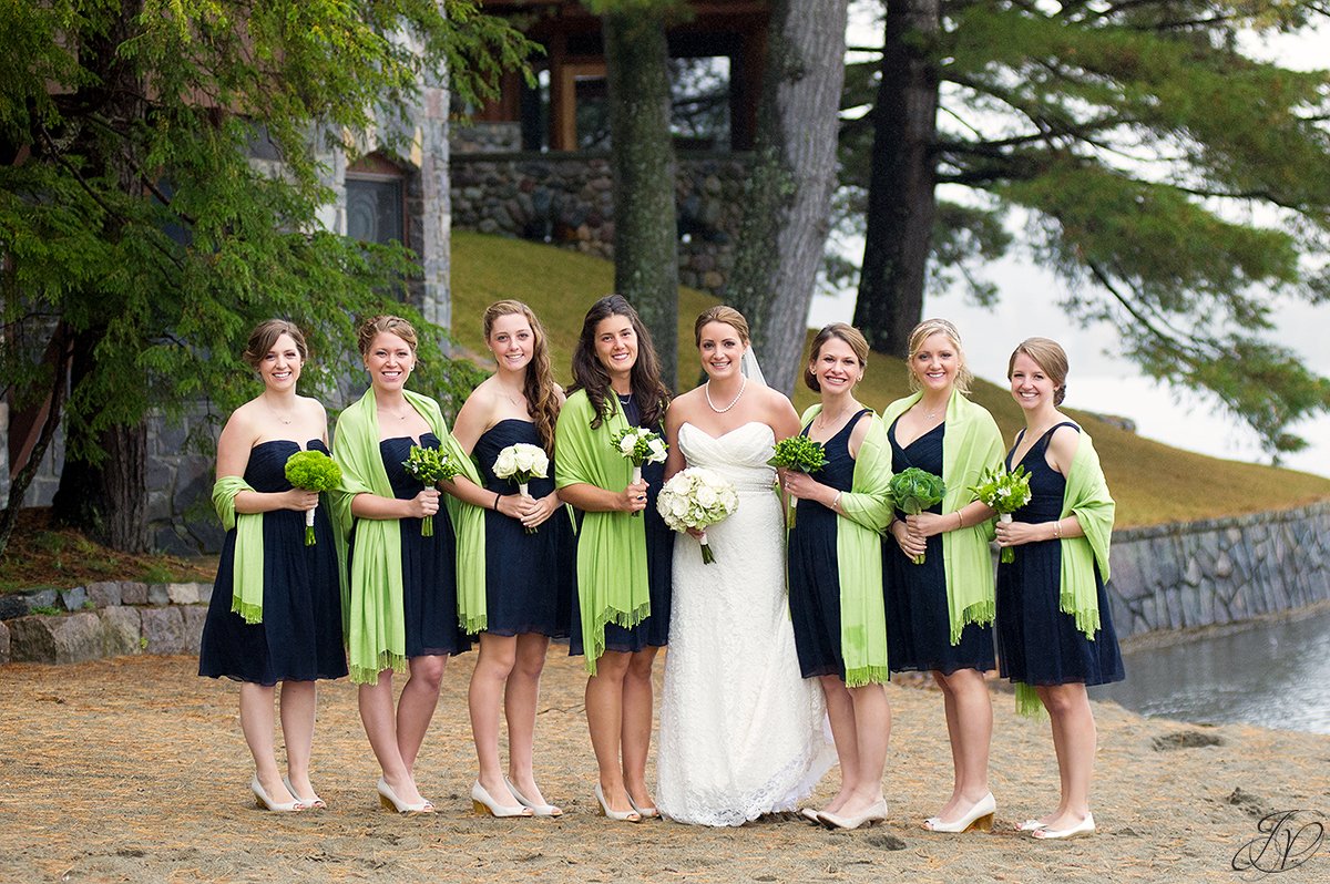 gorgeous bridal party photo, bridesmaids in blue dresses