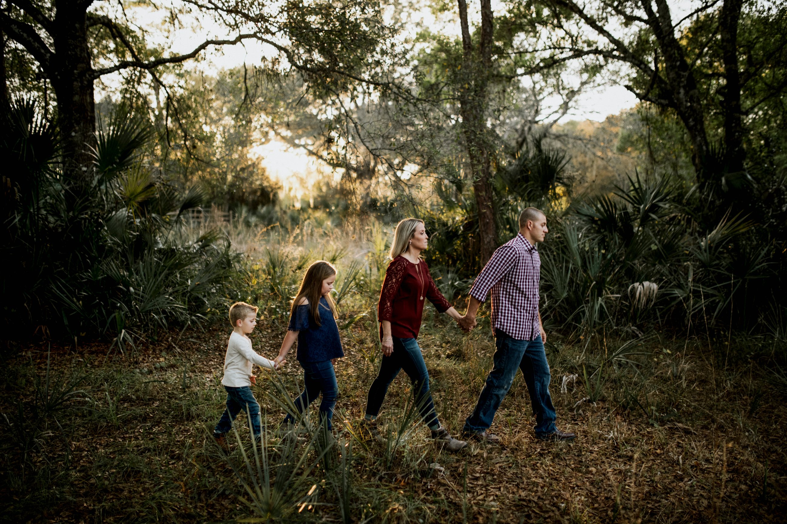 Stunning Golden Hour Family Session - Alisa Sue Photography