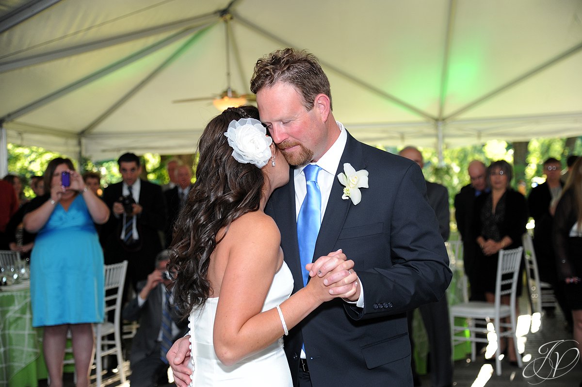 first dance, bride and groom, riverstone manor, reception detail photo, schenectady wedding photographer