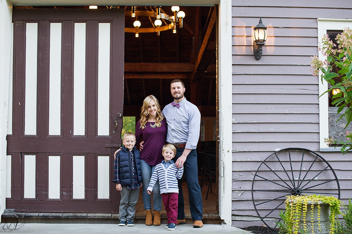 family fall portrait children barn portrait