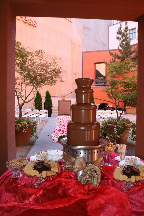 Chocolate Fountains in Sacramento, Vacaville, Bay Area, & Oakland