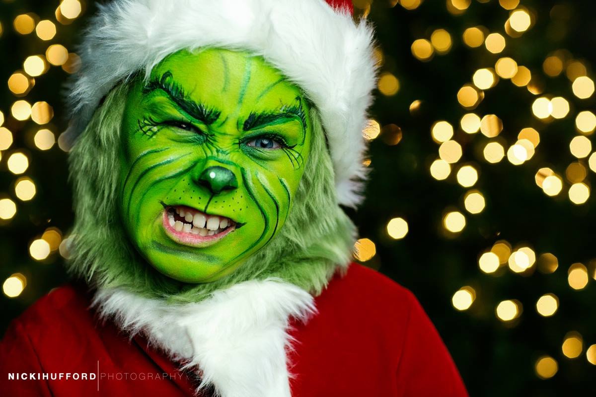 15 Grinch Photoshoot Ideas to Try in 2024