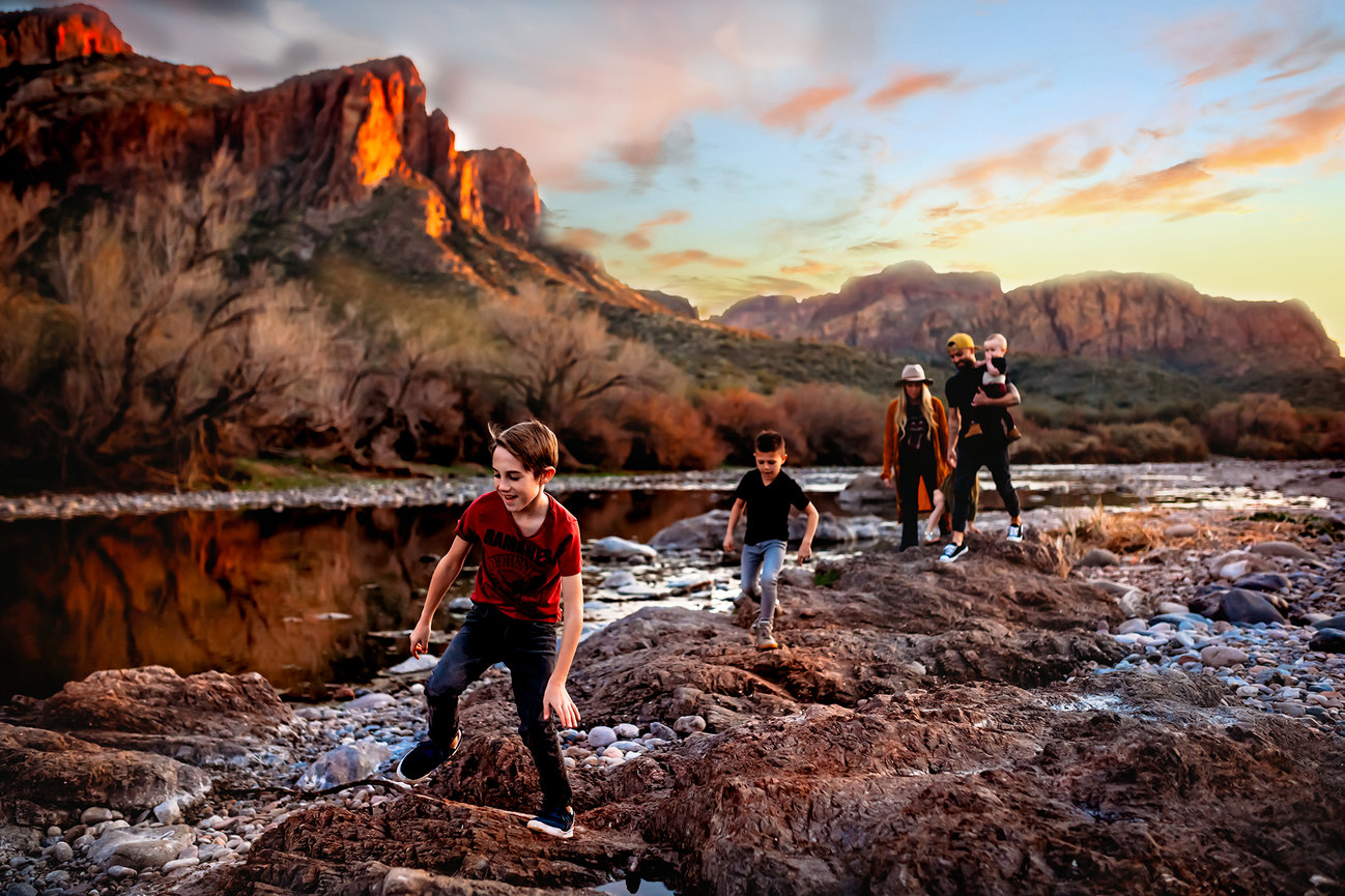 Family session by the river in Mesa Arizona, reflection of water and mountain, family photography session with Summer Elizabeth photography