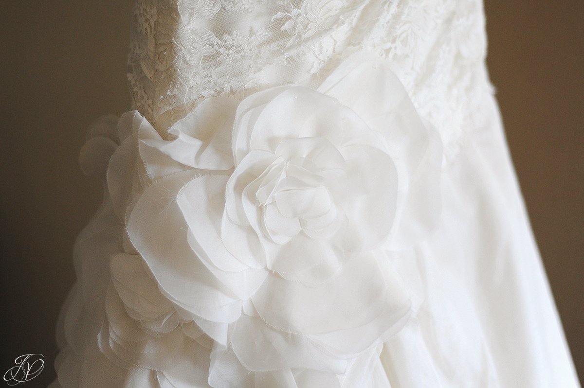 unique bridal gown photo, bridal gown details