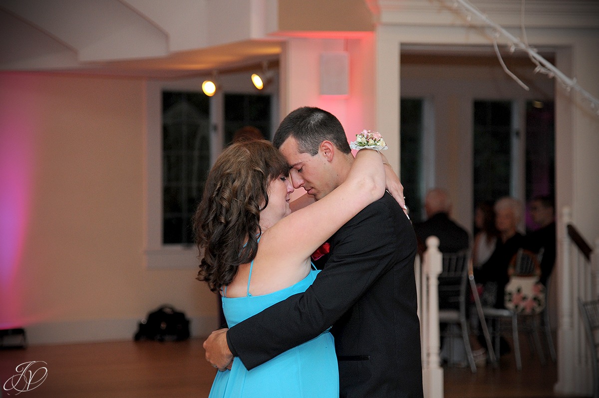 emotional groom first dance with his mother