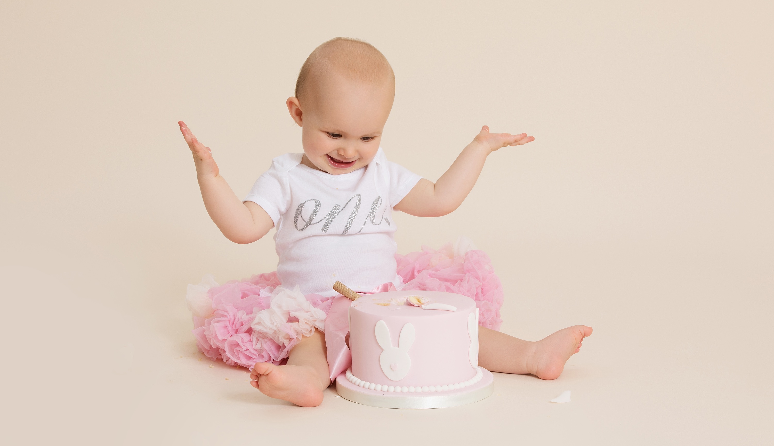 danielle jones photography | Newborn and Cake smash Photographer
