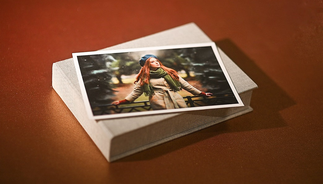 Christmas cards, Christmas gifts