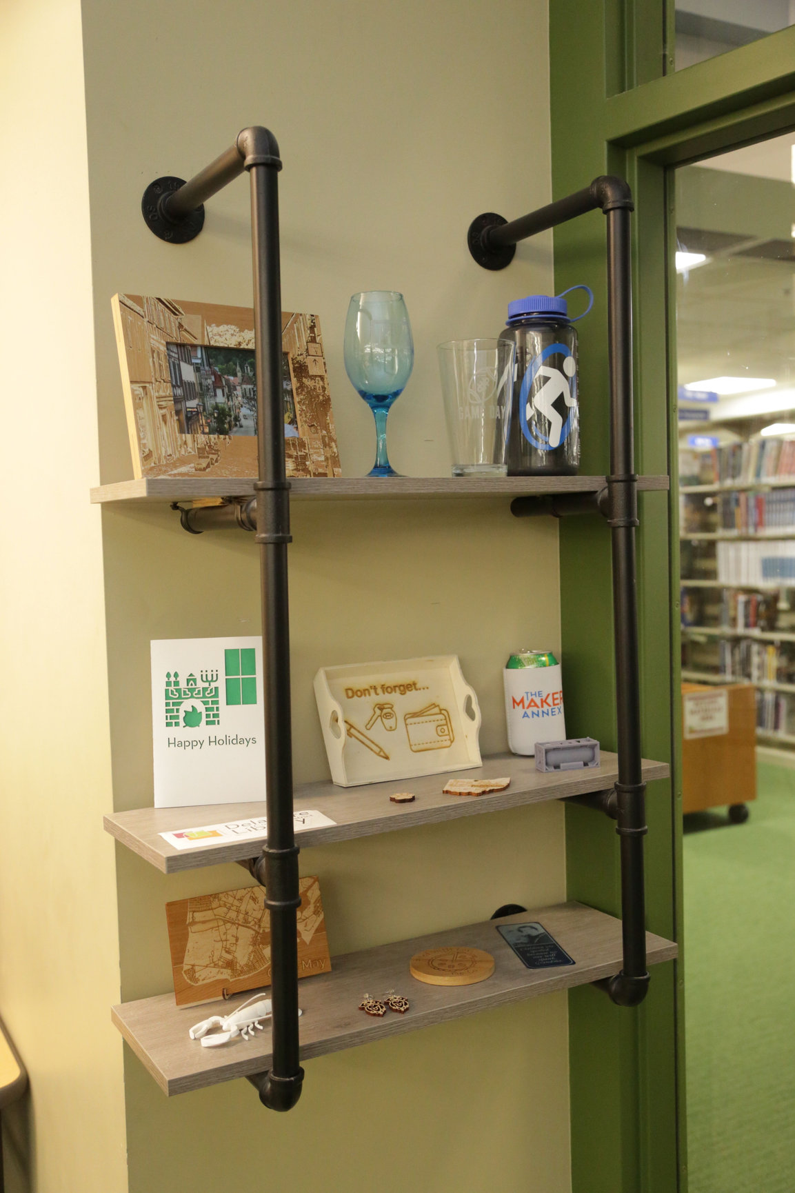 THE MAKER STUDIOS - Friends of the Delaware County District Library Inc.