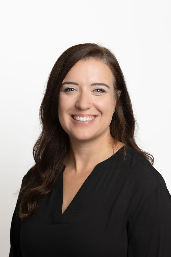 professional headshot photographer, La Crosse Wisconsin Photographer, Business Branding photographer, Onalaska Wisconsin Photographer, Studio Headshots, Professional Branding, Business Photographer, Corporate Headshot Photographer