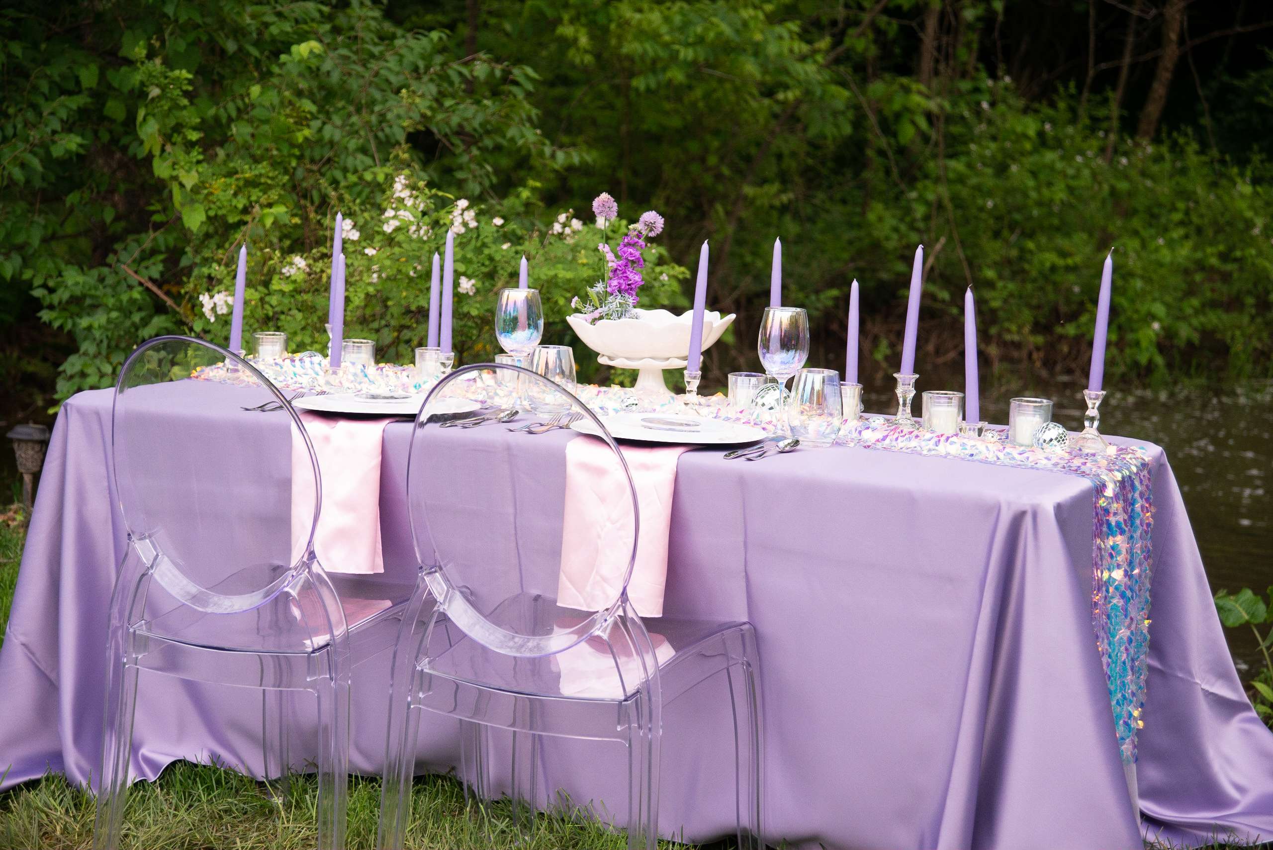 purple table setting at Springfield Wedding Venue