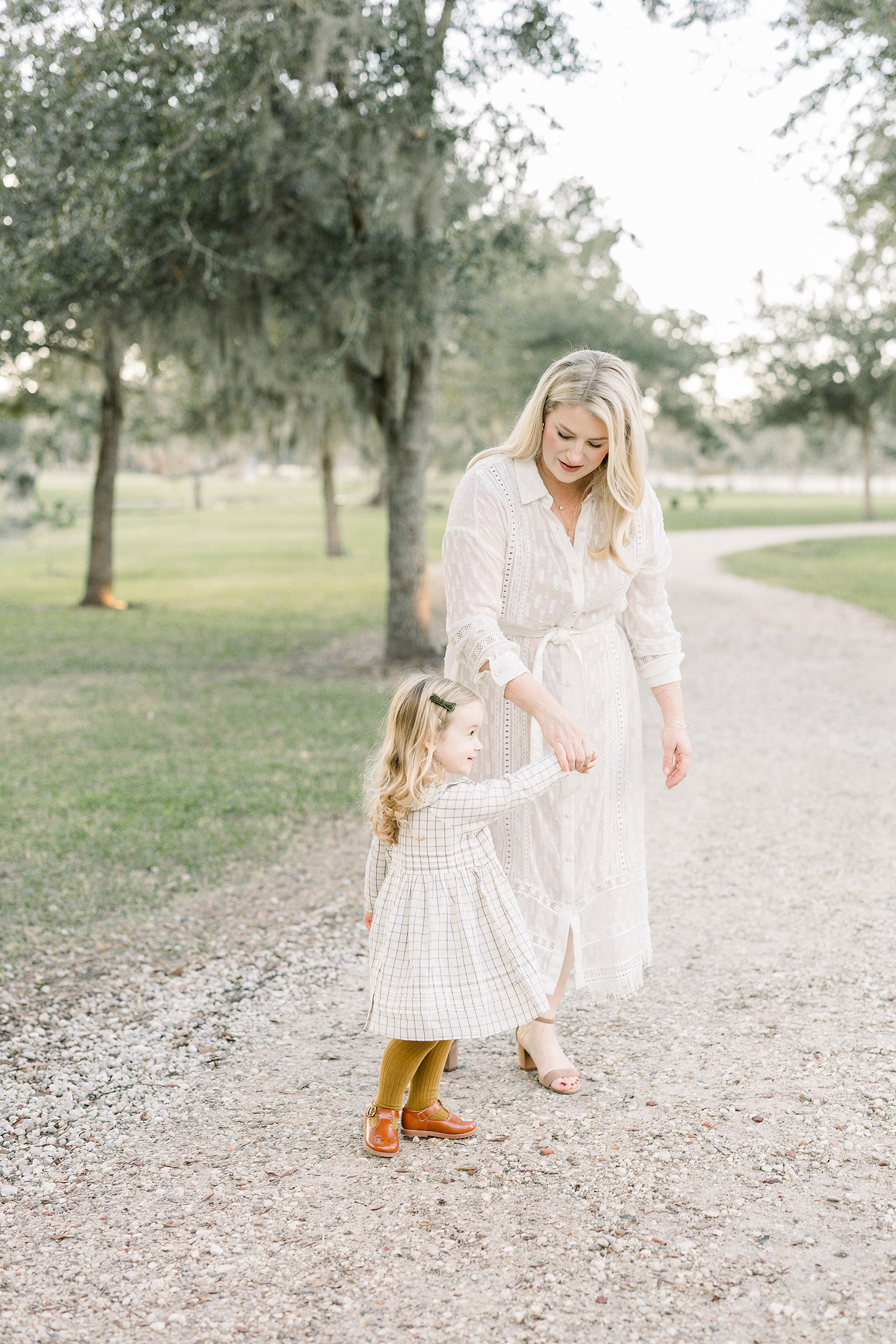 A fall mini portrait session of a little girl with her mother at Congaree and Penn farm.