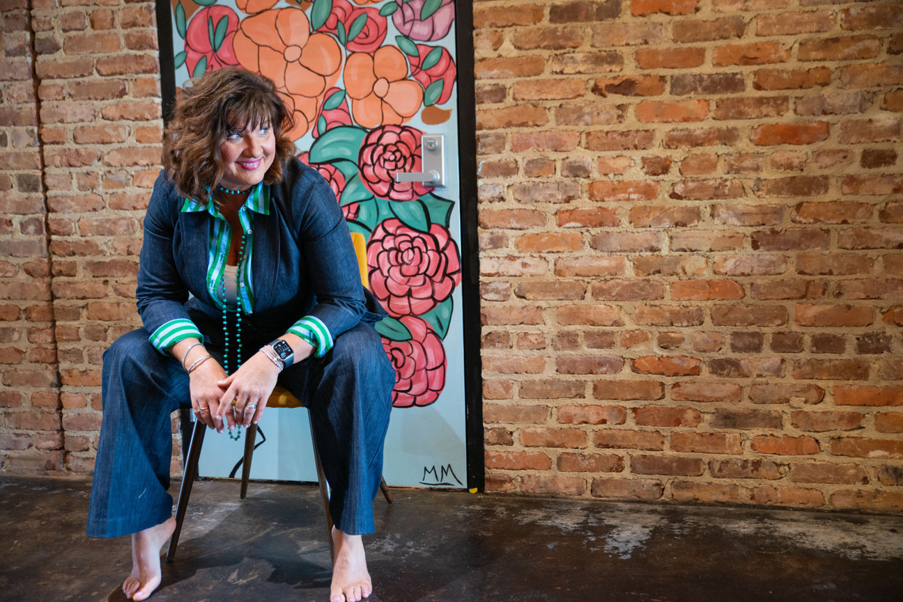 Relaxed and professional branding photography in Flowery Branch, Georgia for entrepreneurs who want to stay present.