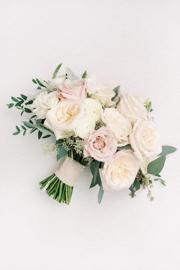 How to Hold Your Bridal Bouquet