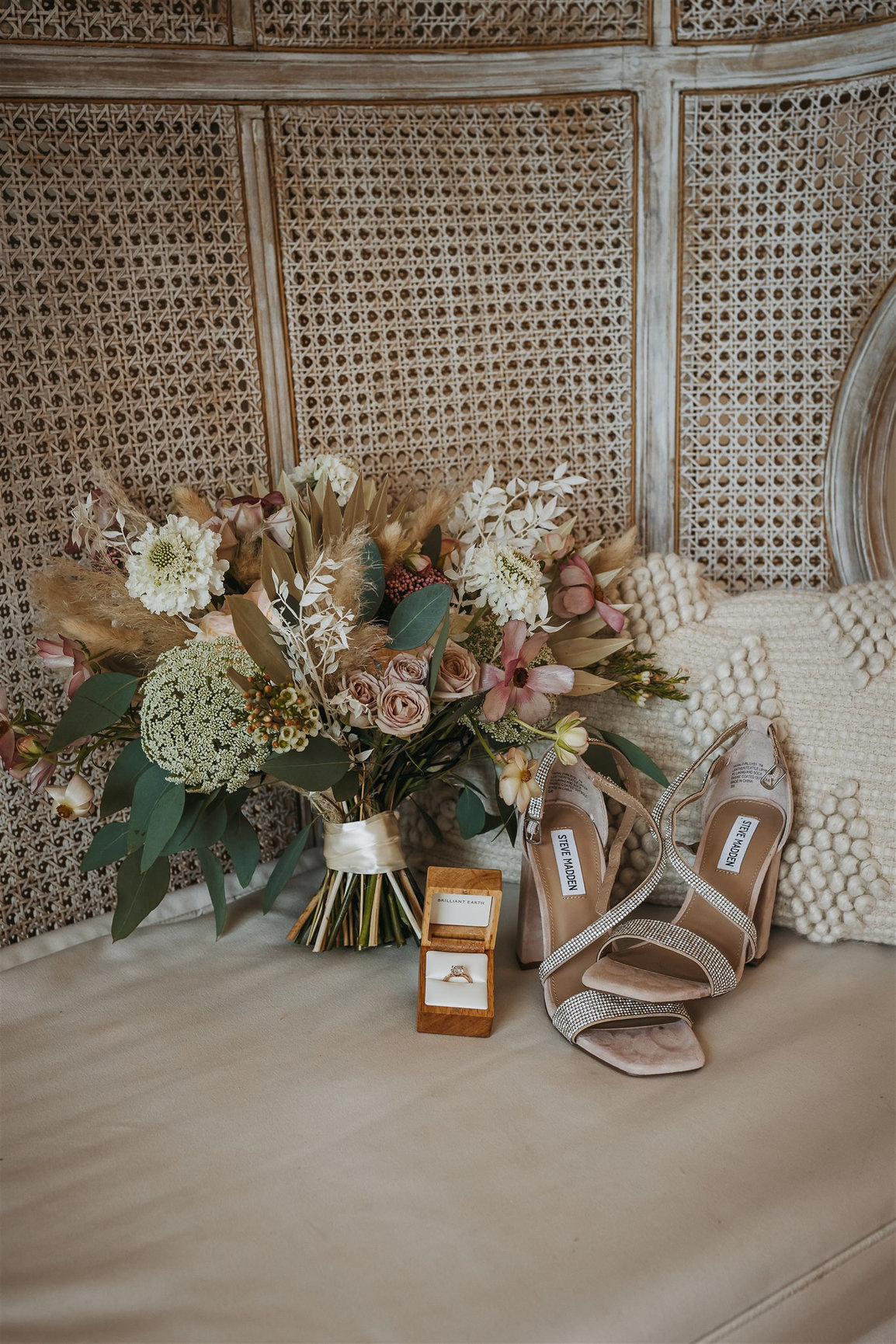 Handpicked/ Garden Bouquet Eco Chic Blossoms