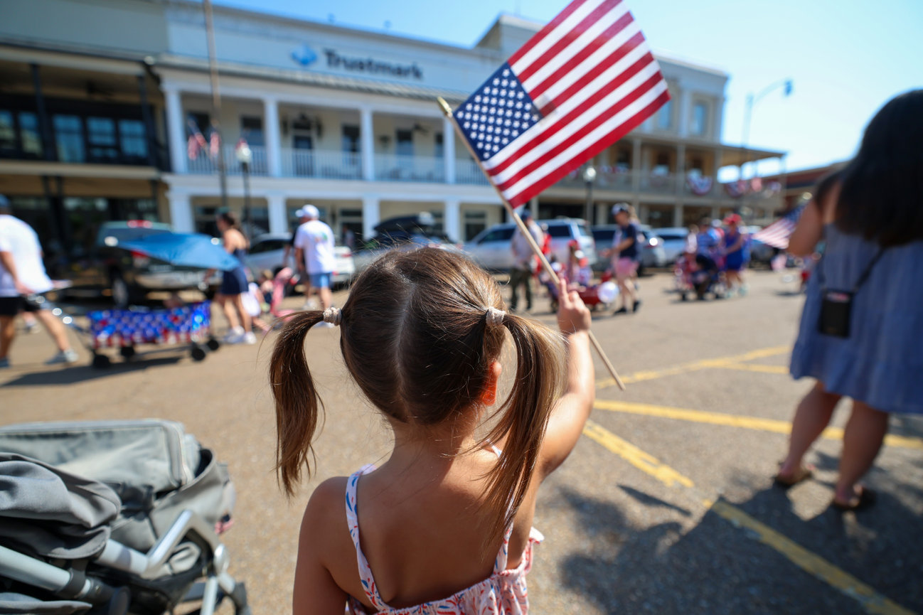 OXMS.NET photography in Oxford, Mississippi for a modern and professional 4th of July in Oxford gallery.