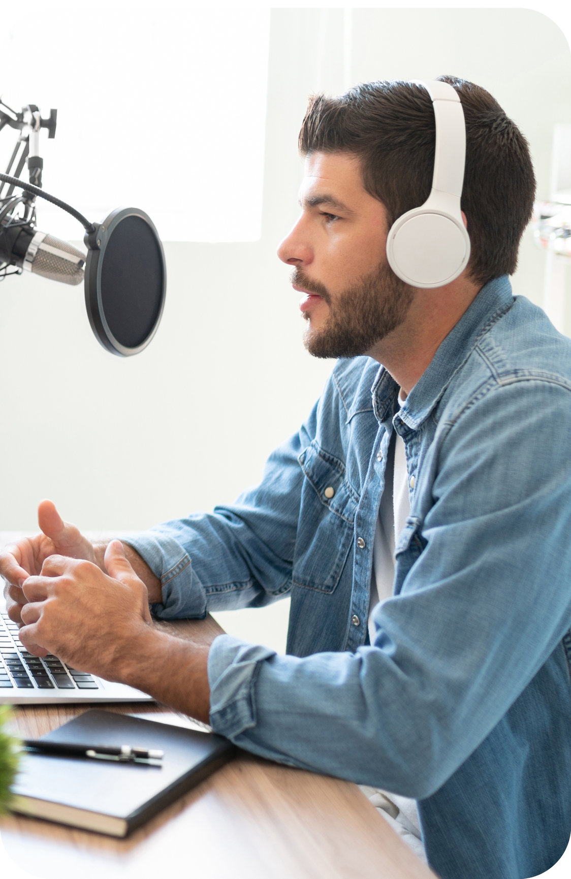 Physician recording long-form podcast content for Doctor Collab by Astudio