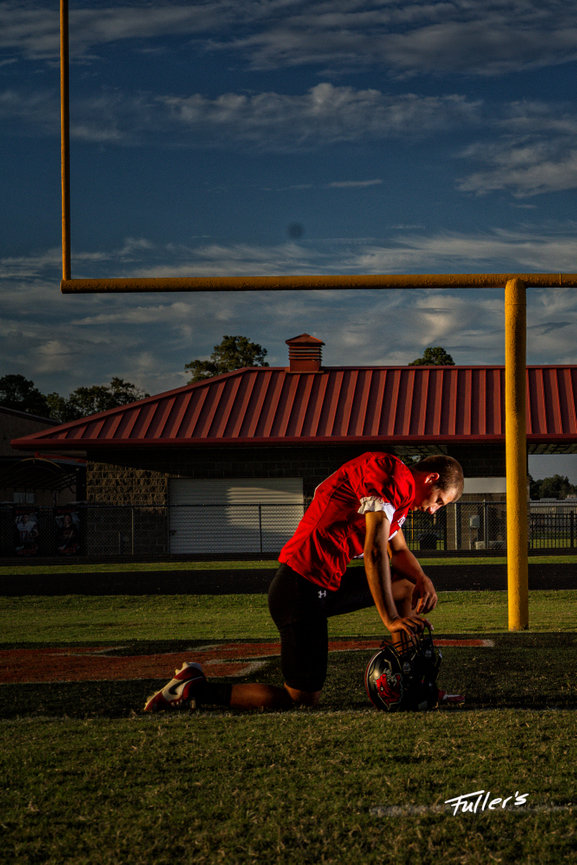 Learn more about Fuller's Photography Studios LLC and senior photography in Buna, Texas.